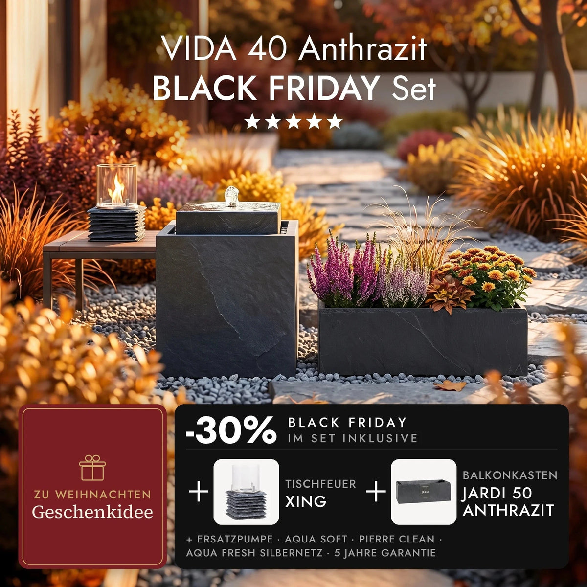Gartenbrunnen VIDA 40 Anthrazit auf der herbstlichen Terrasse mit Balkonkasten JARDI 50 Anthrazit und brennendem Tischfeuer XING auf dem Beistelltisch, VIDA 40 Anthrazit BLACK FRIDAY Set (KI-Inhalte)