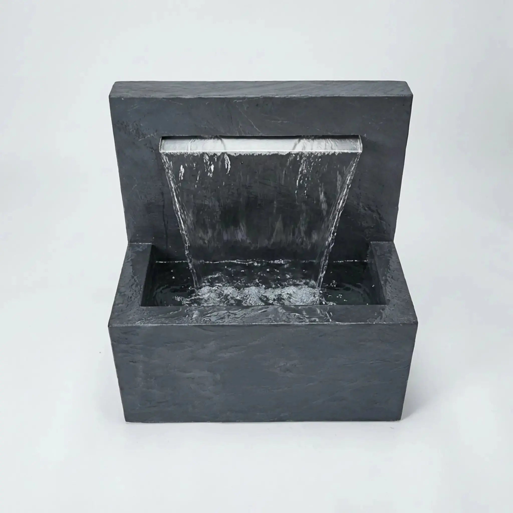VICTORIA Falls – Edler Schiefer Gartenbrunnen mit Wasserfall und Beleuchtung (90 × 50 × 90 cm) - CLIMAQUA