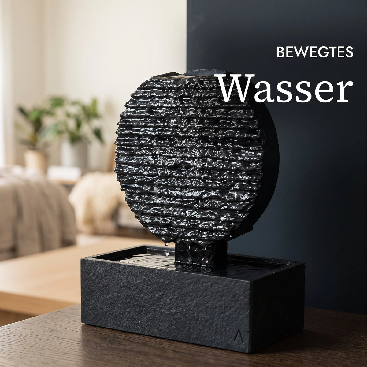 Bewegtes Wasser am Zen Brunnen AYO S (KI-Inhalte)