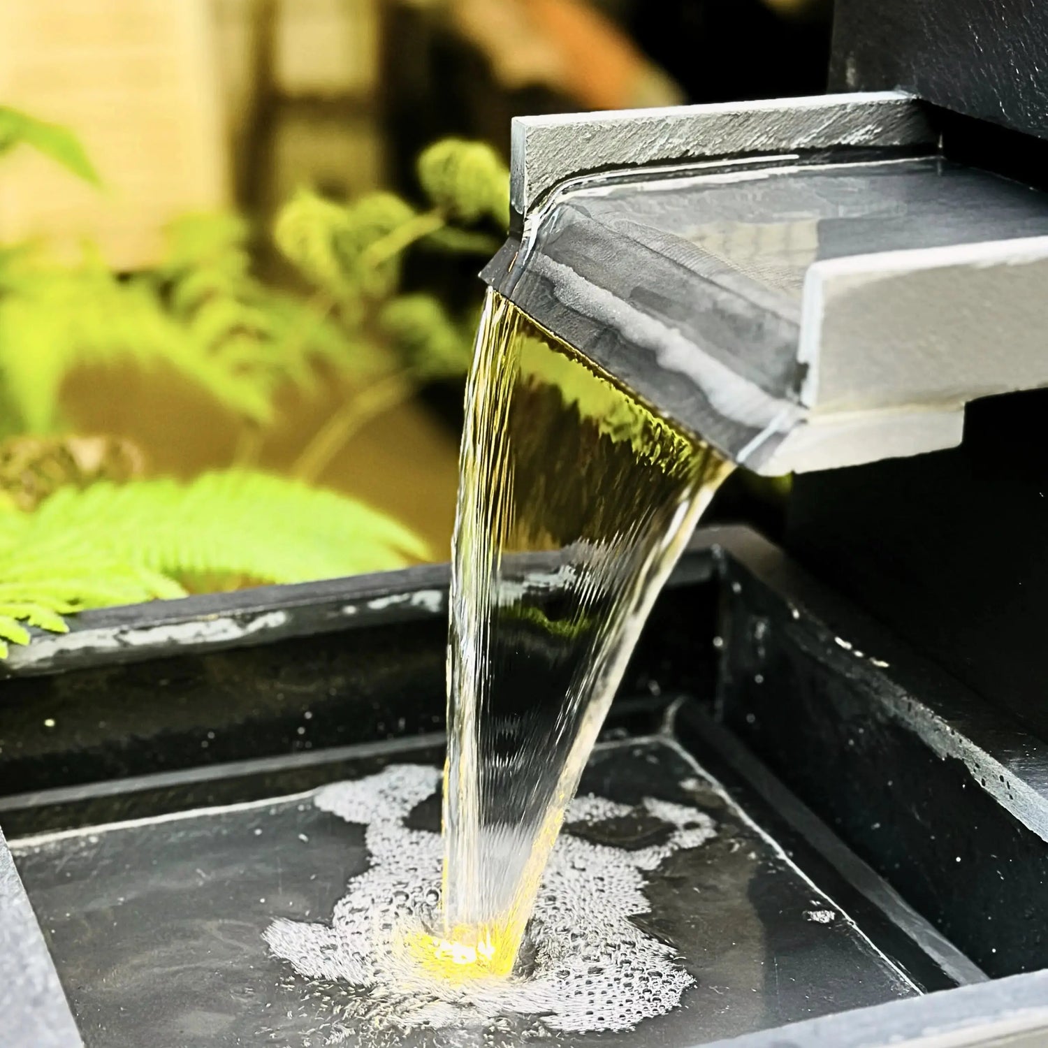 SAMUI 40 Gartenbrunnen – Kompakt, stilvoll, echt Schiefer - CLIMAQUA