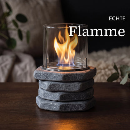 Ruhige echte Flamme im Glas des Tischfeuer PIERO (KI-Inhalte)