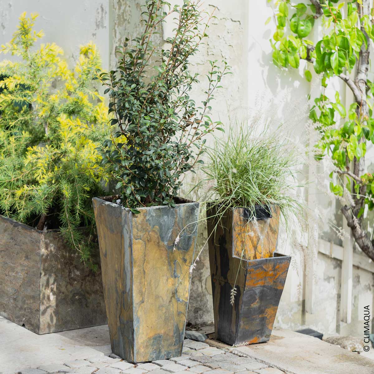 Gartenbrunnen Wasserfall mit Pflanzgefäss ZOE 20