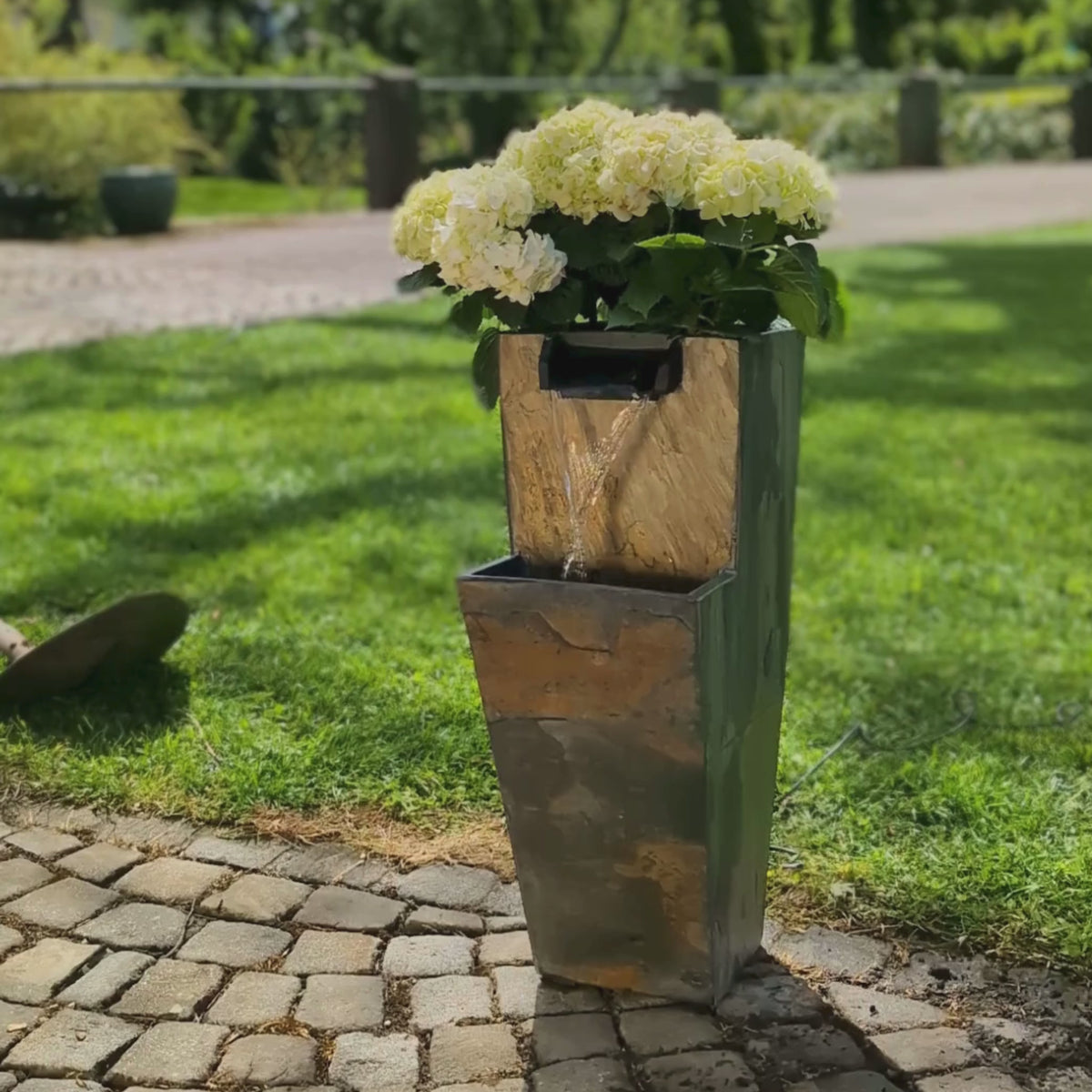 ZOE 20 Rusty – Garden fountain with planter, waterfall made of natural slate, brown with LED lighting, 28 x 21 x 53 cm, 14 kg